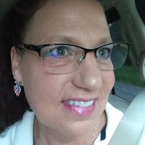 Meet your Posher, Karin